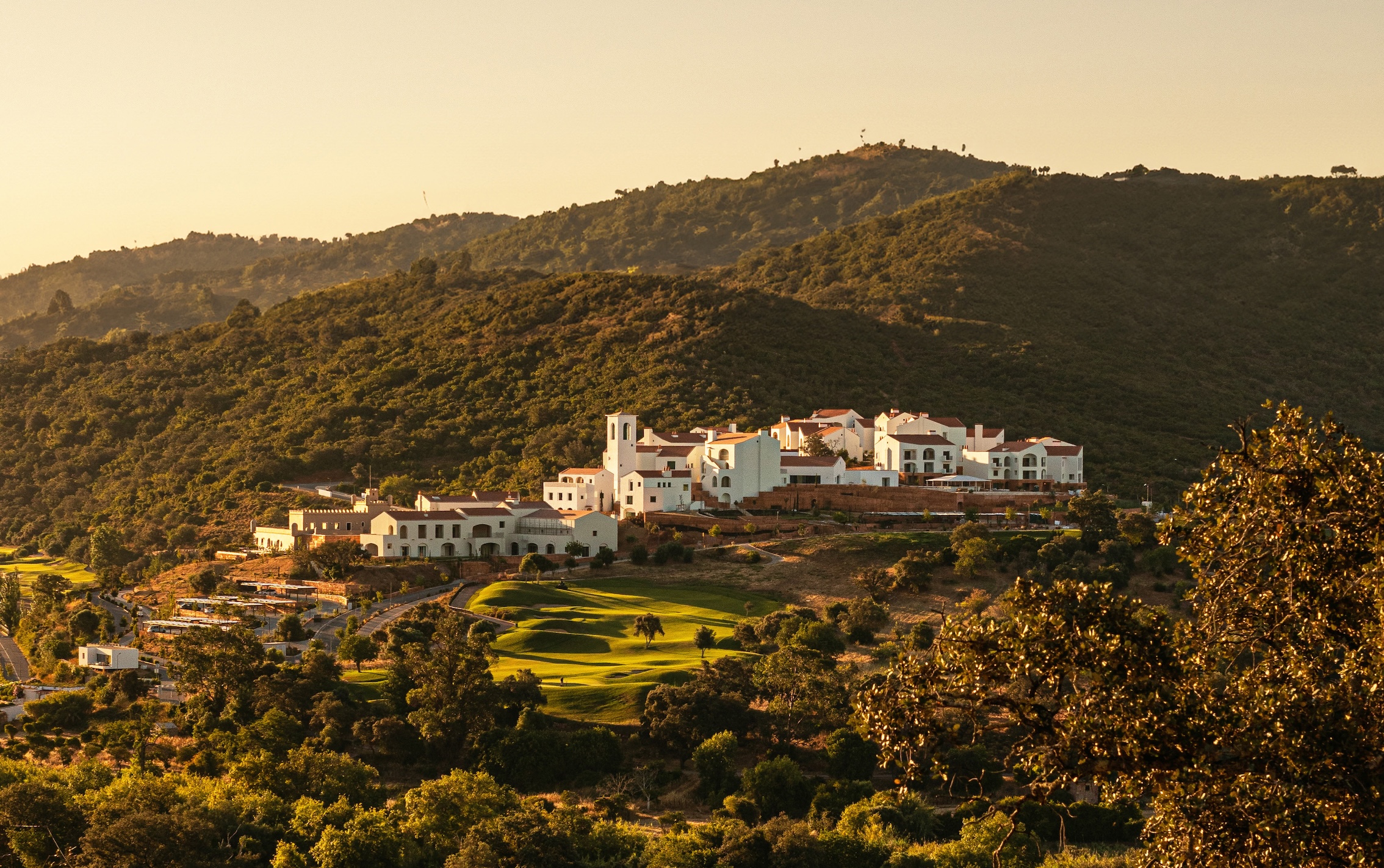 The Best in Global Travel for 2025 Celebrated at Glamorous Ultras Awards Ceremony in Dubai